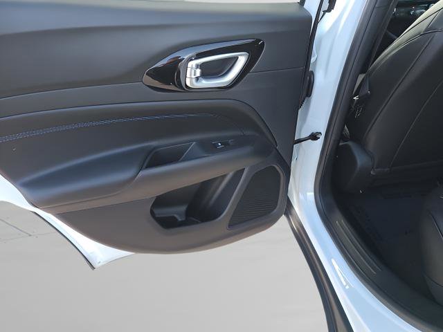 New 2026 Jeep Compass Latitude AWD/4WD image 17