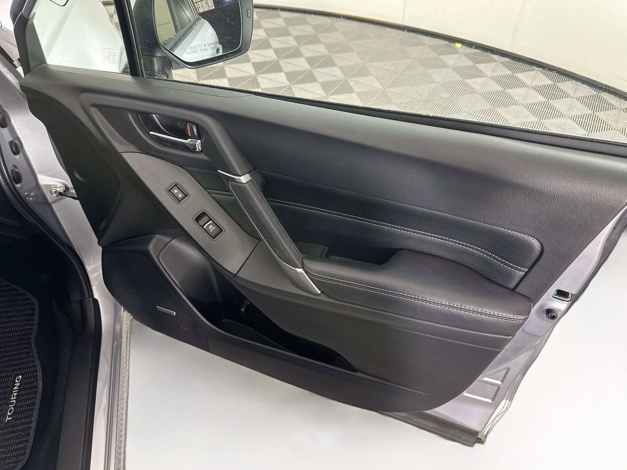 Used 2018 Subaru Forester 2.5i Touring w/ Popular Package #2 AWD/4WD image 33