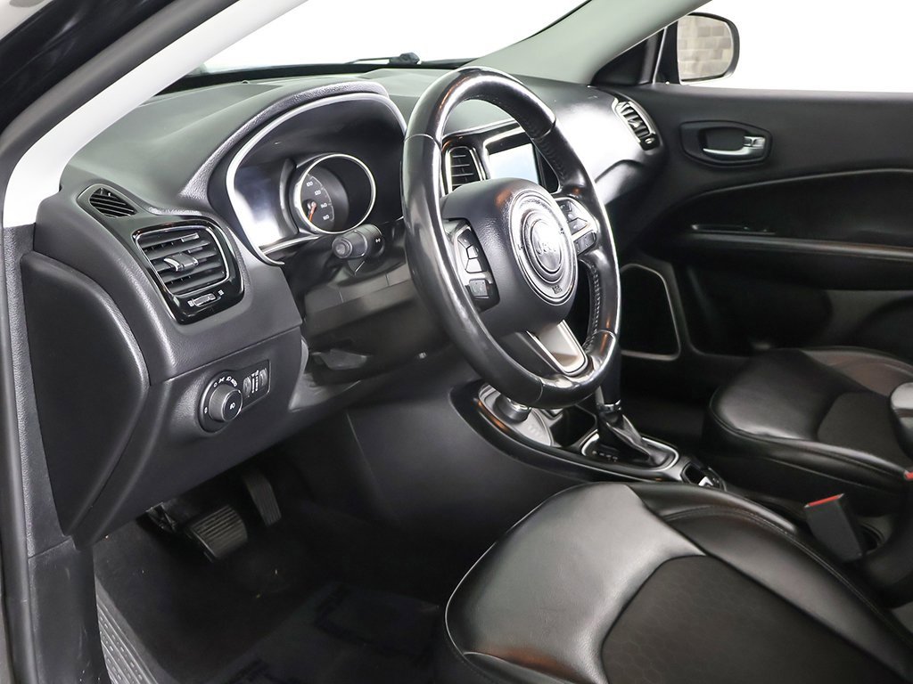 Used 2018 Jeep Compass Latitude w/ Popular Equipment Group image 18