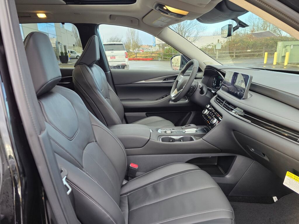 New 2025 INFINITI QX60 Luxe image 11