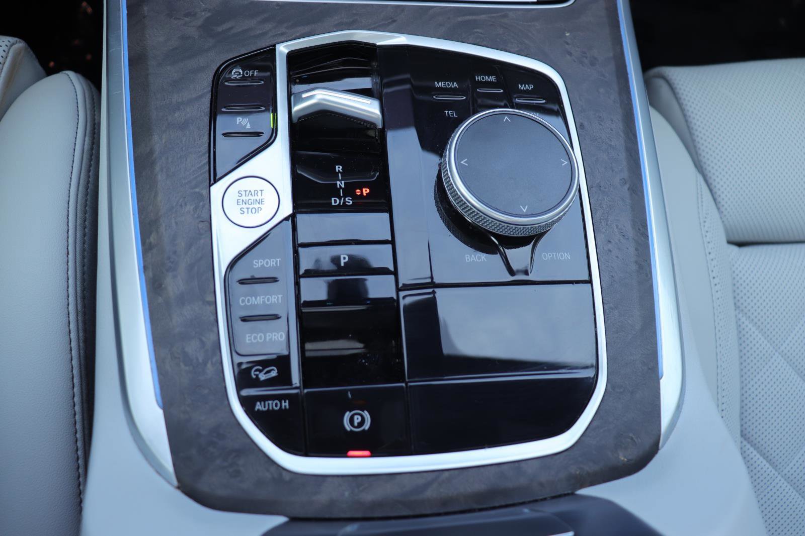 Certified 2024 BMW X5 xDrive40i w/ Premium Package image 44