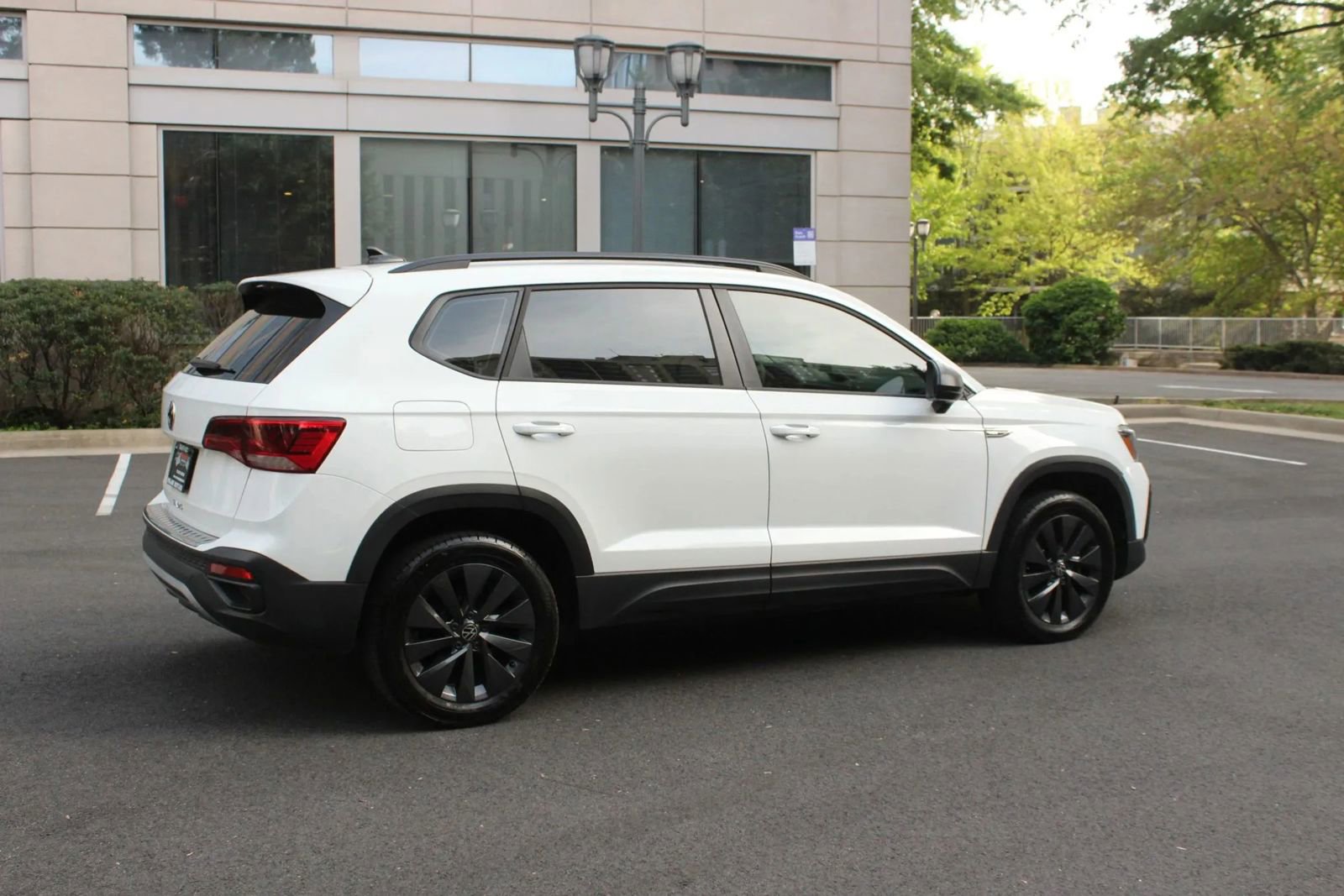 Used 2022 Volkswagen Taos S FWD image 7