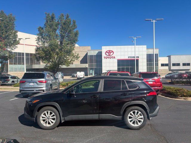 Used 2024 Toyota Corolla Cross LE w/ Moonroof Package