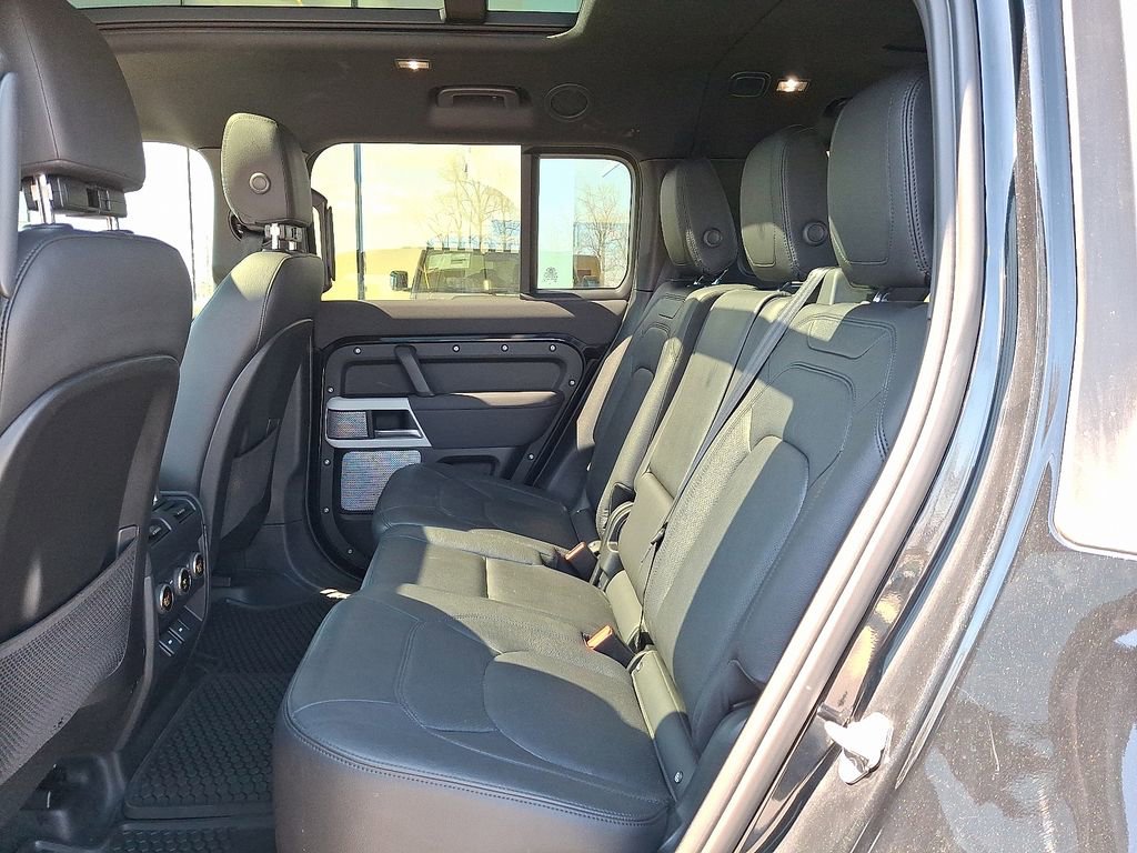 Certified 2023 Land Rover Defender 130 SE image 11