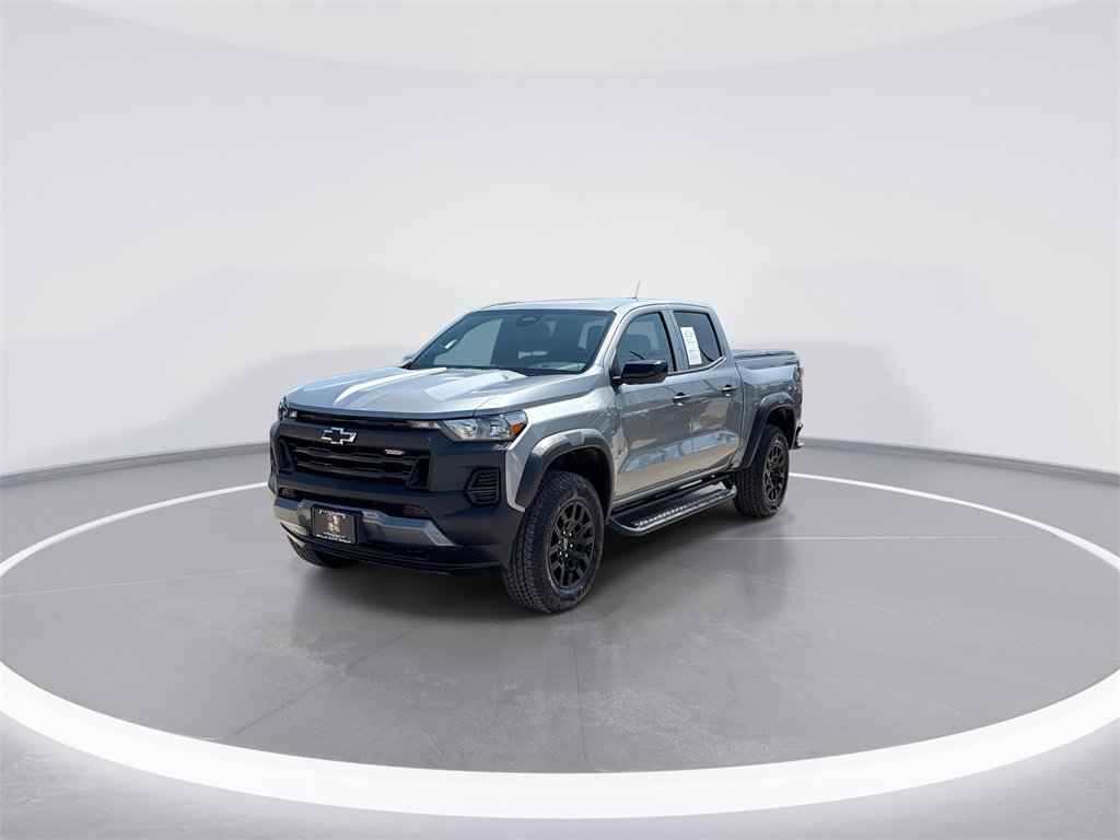 Used 2024 Chevrolet Colorado Trail Boss w/ Advanced Trailering Package image 4