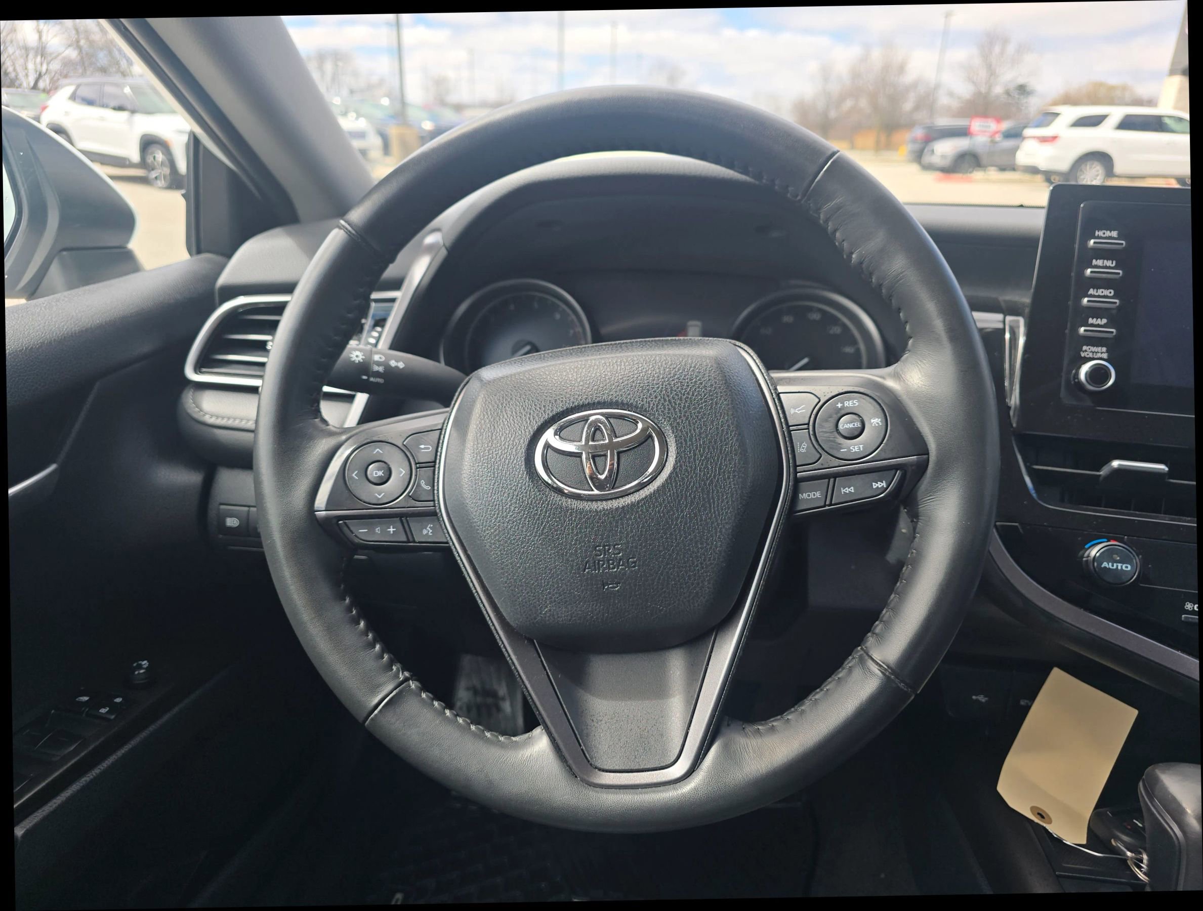 Used 2024 Toyota Camry SE AWD/4WD image 16