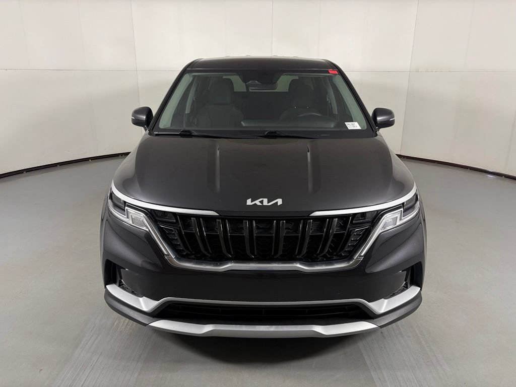 Used 2022 Kia Carnival LX FWD image 3