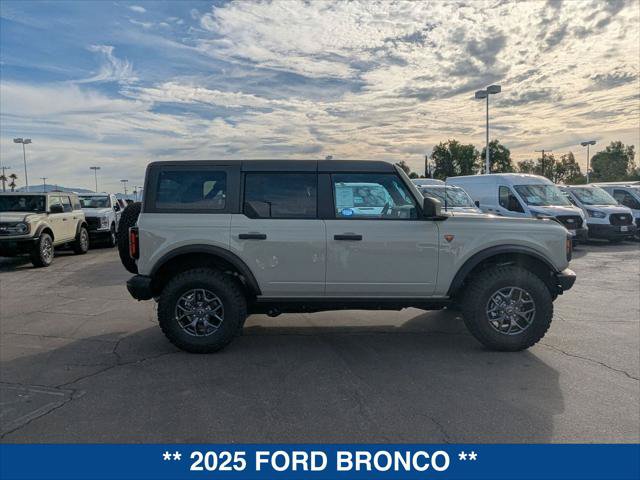 New 2025 Ford Bronco Badlands AWD/4WD image 6