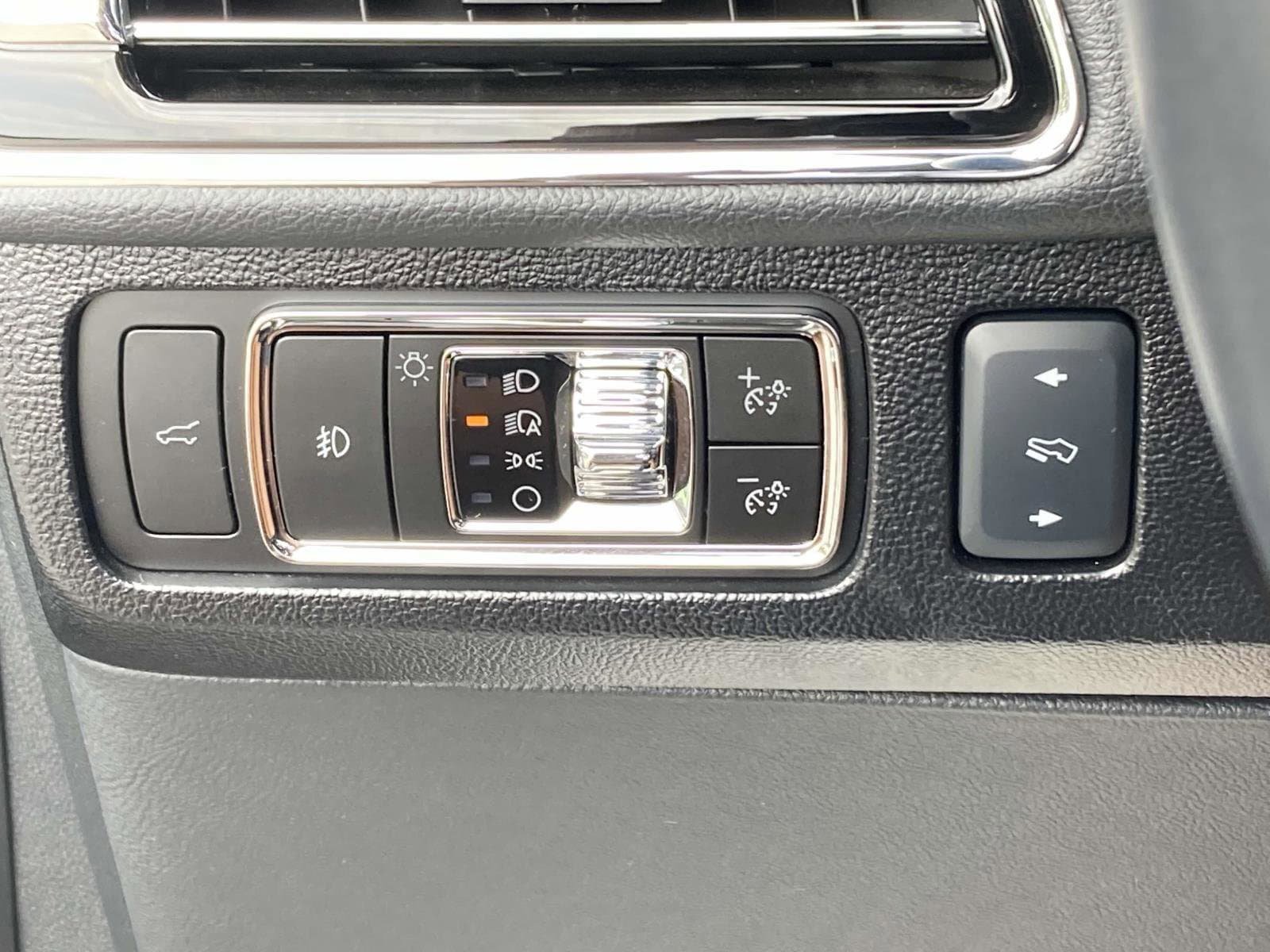 Used 2024 Lincoln Navigator L Reserve AWD/4WD image 30