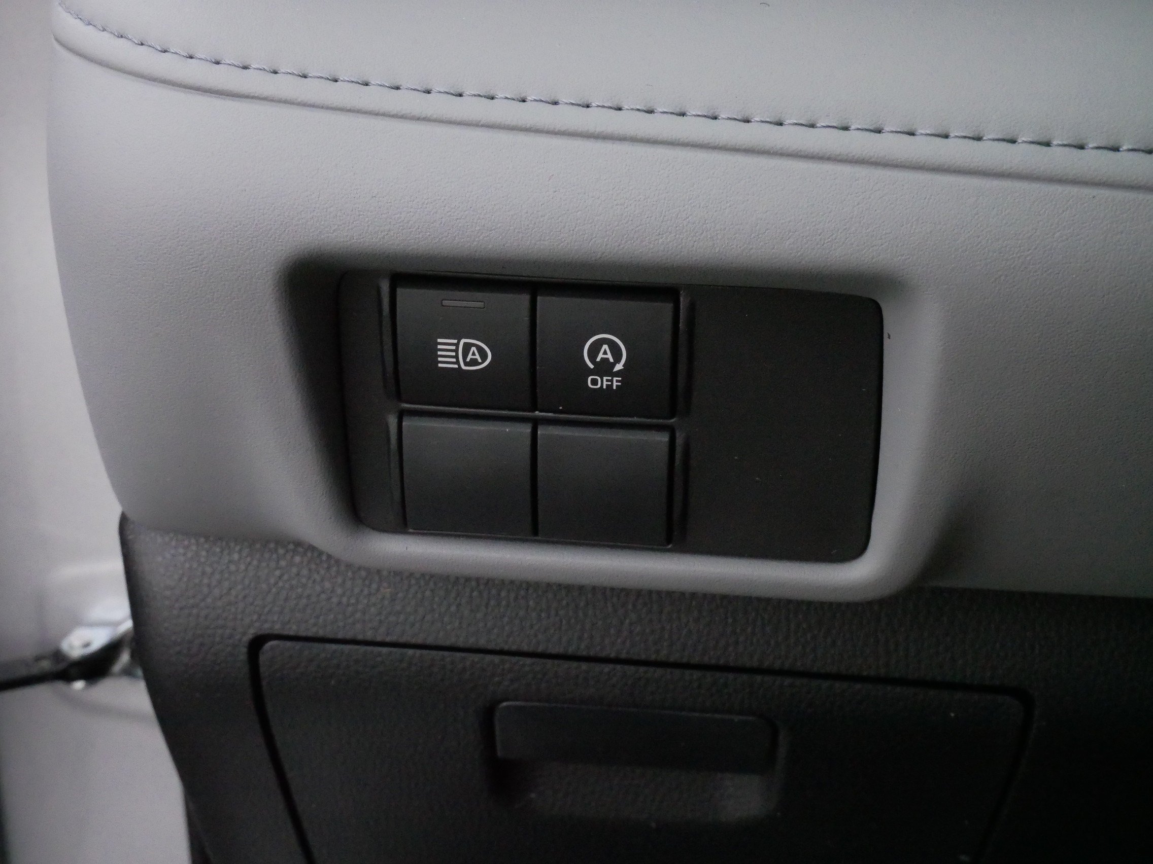 Used 2023 Toyota Highlander L AWD/4WD image 27