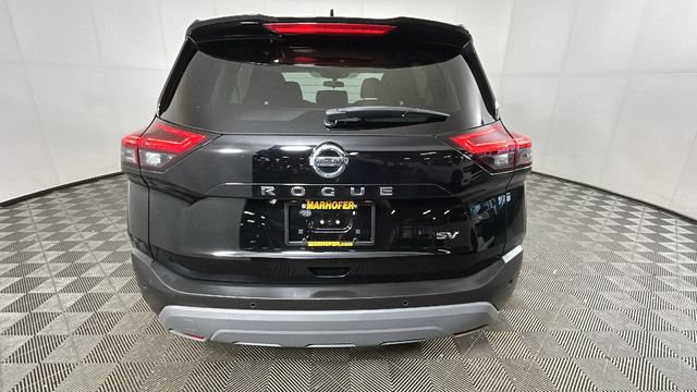 Used 2021 Nissan Rogue SV FWD video 4