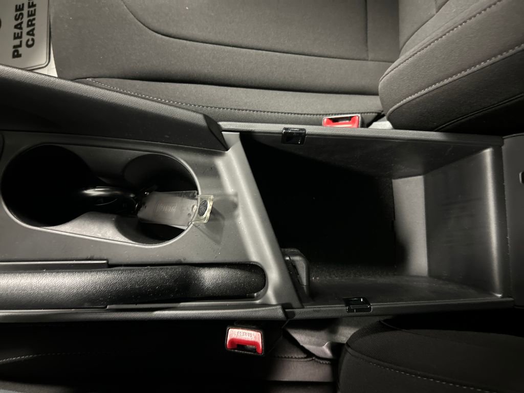 Used 2025 Hyundai Elantra Sport image 19