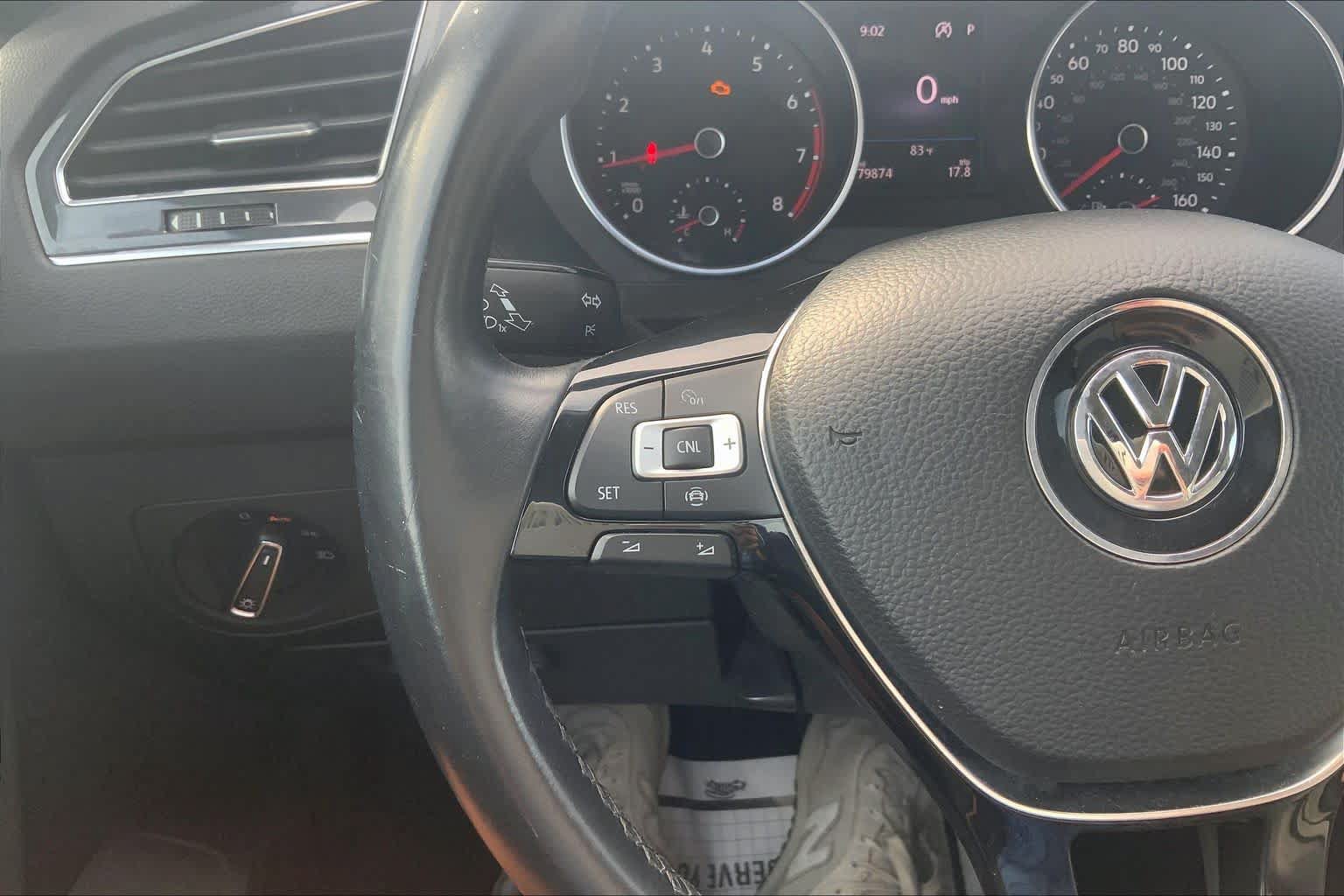 Used 2019 Volkswagen Tiguan SE w/ Panoramic Sunroof Package FWD image 24
