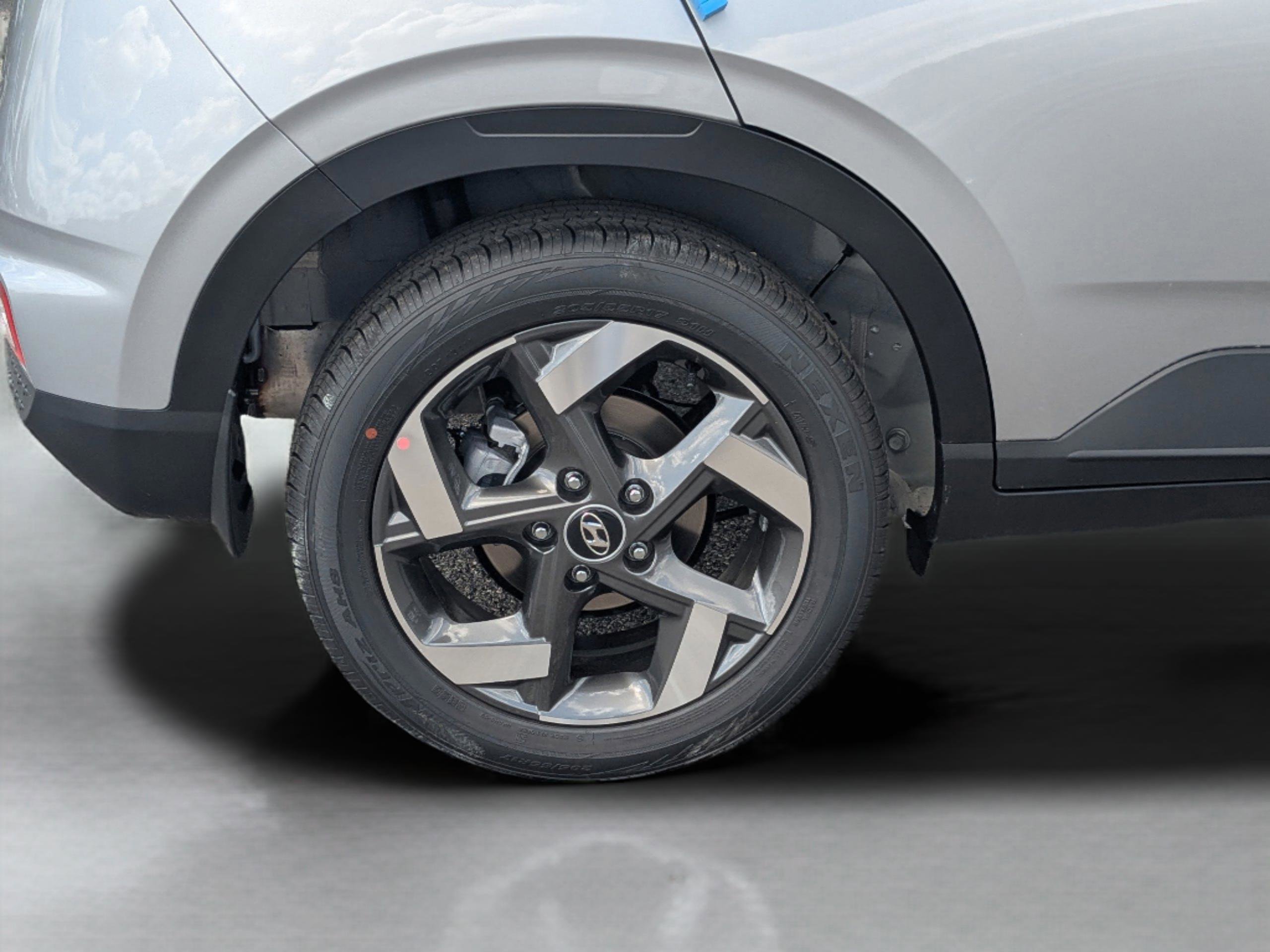 New 2026 Hyundai Venue SEL FWD image 13