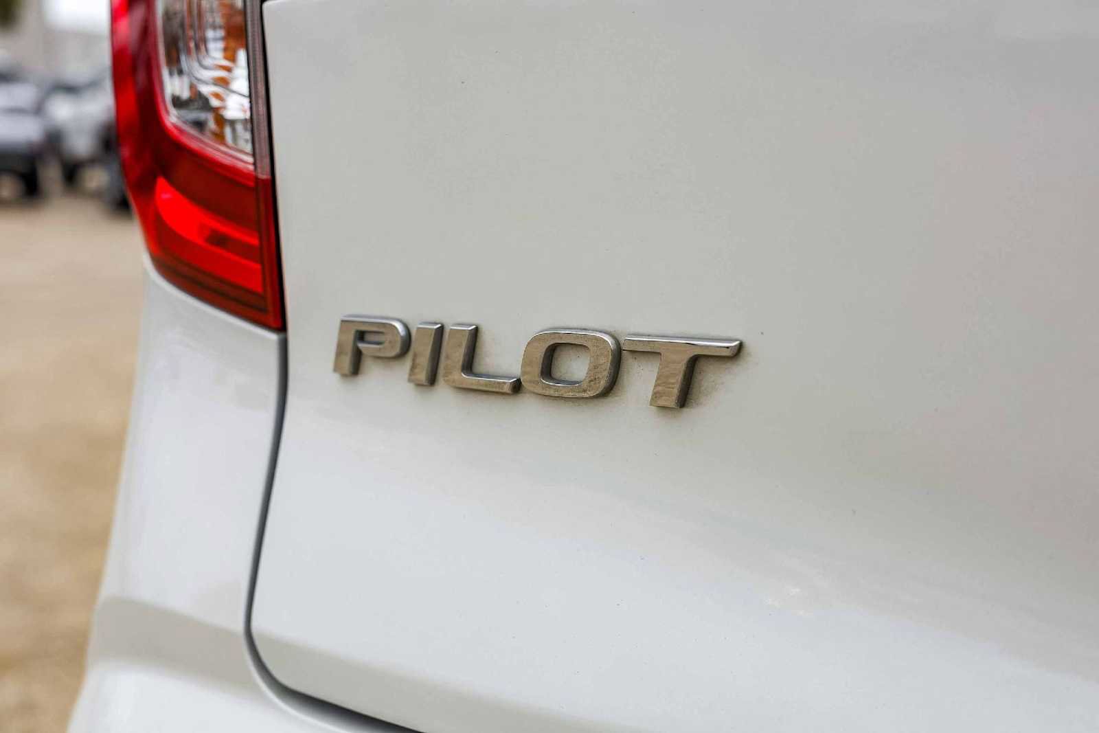 Used 2021 Honda Pilot Special Edition image 8