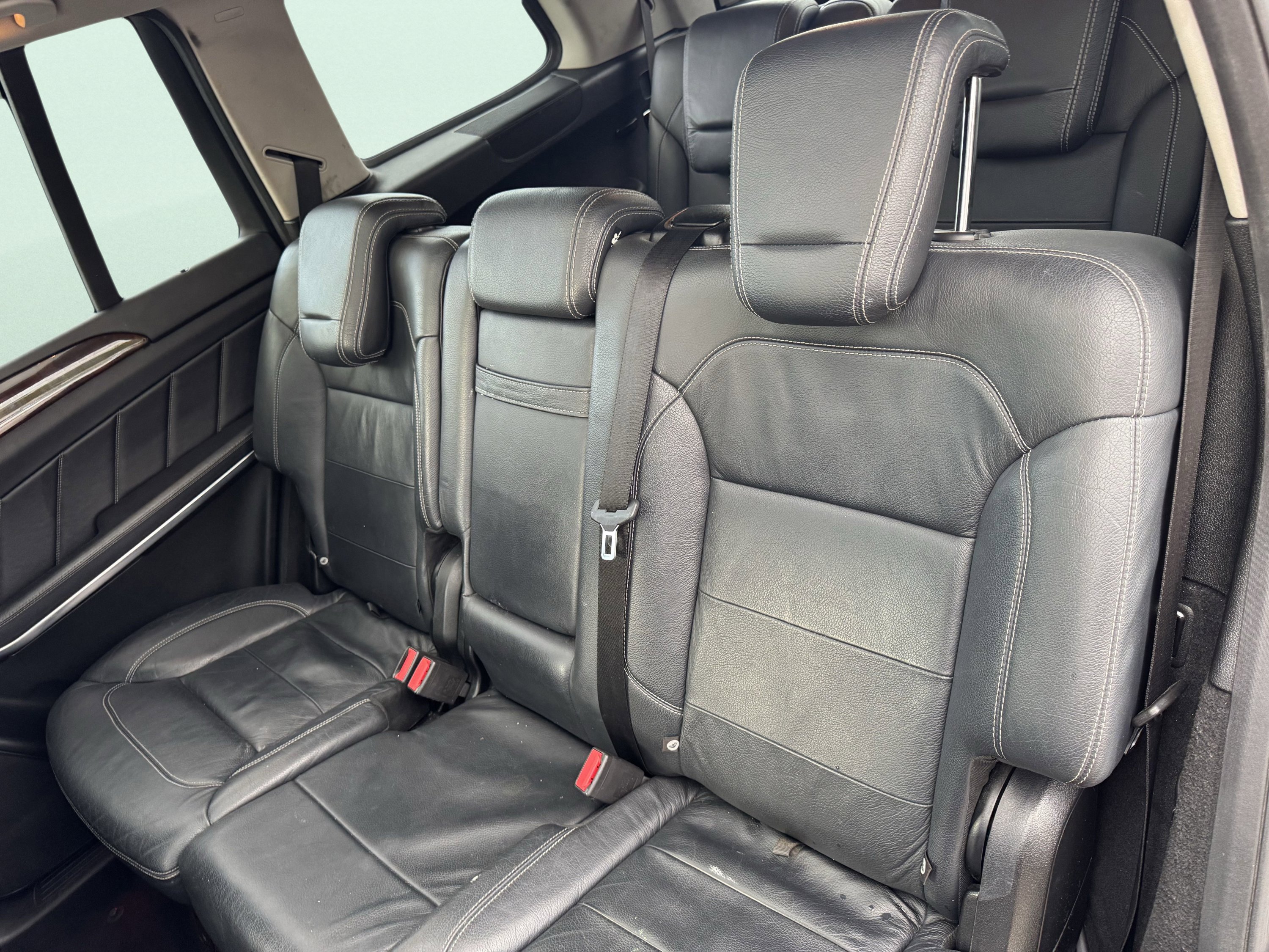 Used 2015 Mercedes-Benz GL 550 4MATIC image 11