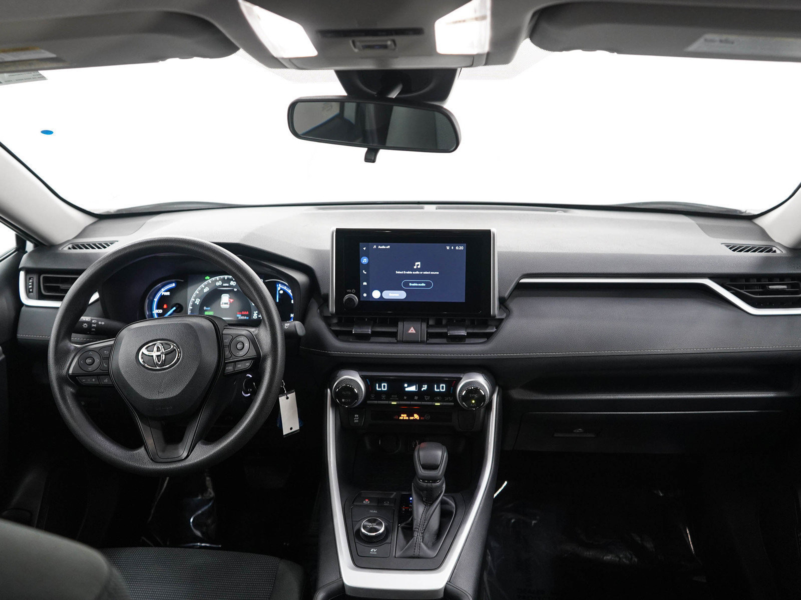 Used 2025 Toyota RAV4 LE AWD/4WD image 13