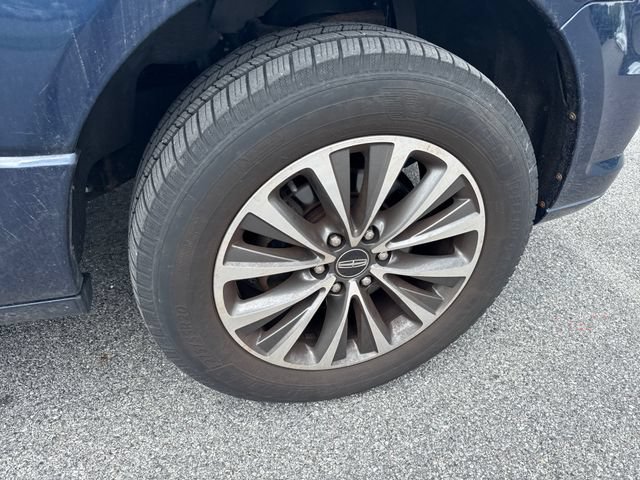 Used 2015 Lincoln Navigator 4WD image 9