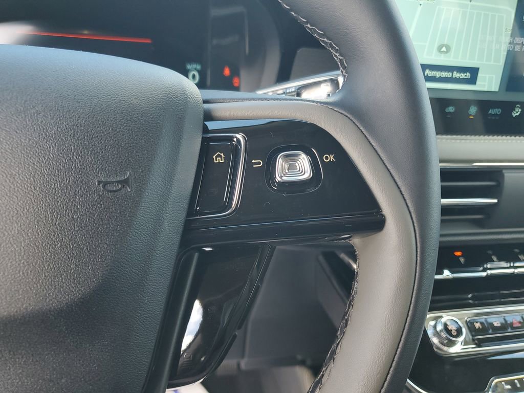 New 2026 Lincoln Corsair Premiere FWD image 25