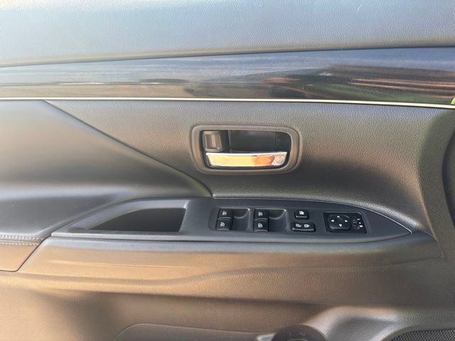 Used 2020 Mitsubishi Outlander SE FWD image 22