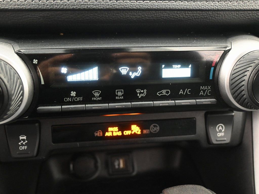 Used 2024 Toyota RAV4 LE image 20