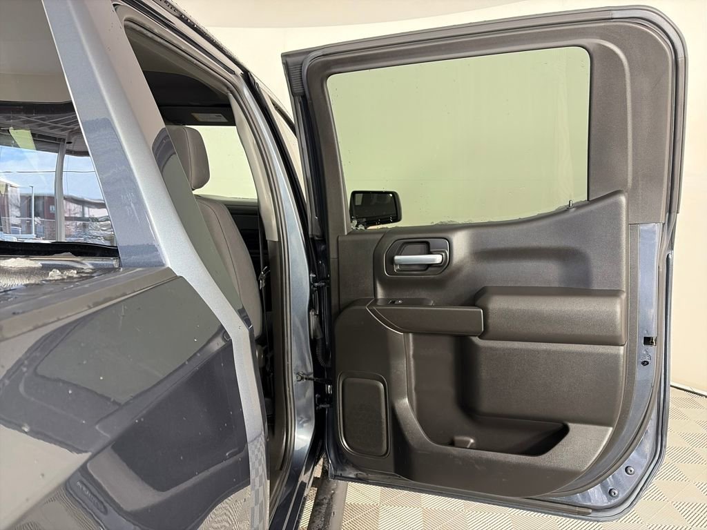 Used 2021 Chevrolet Silverado 1500 Custom w/ LPO, Dark Essentials Package image 24