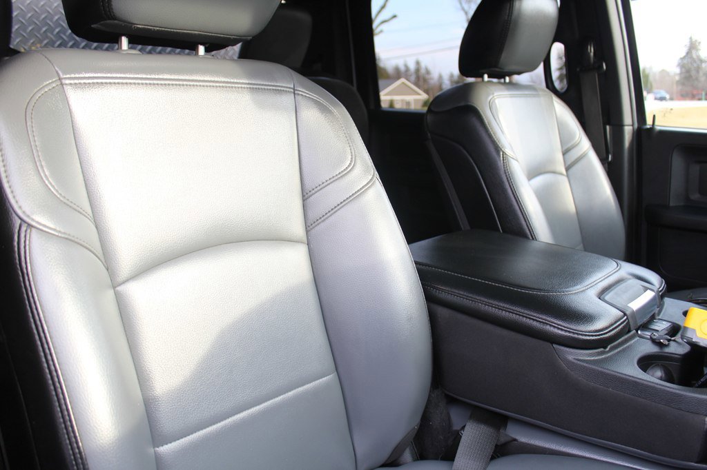 Used 2021 RAM 5500 Tradesman w/ Chrome Appearance Group image 24