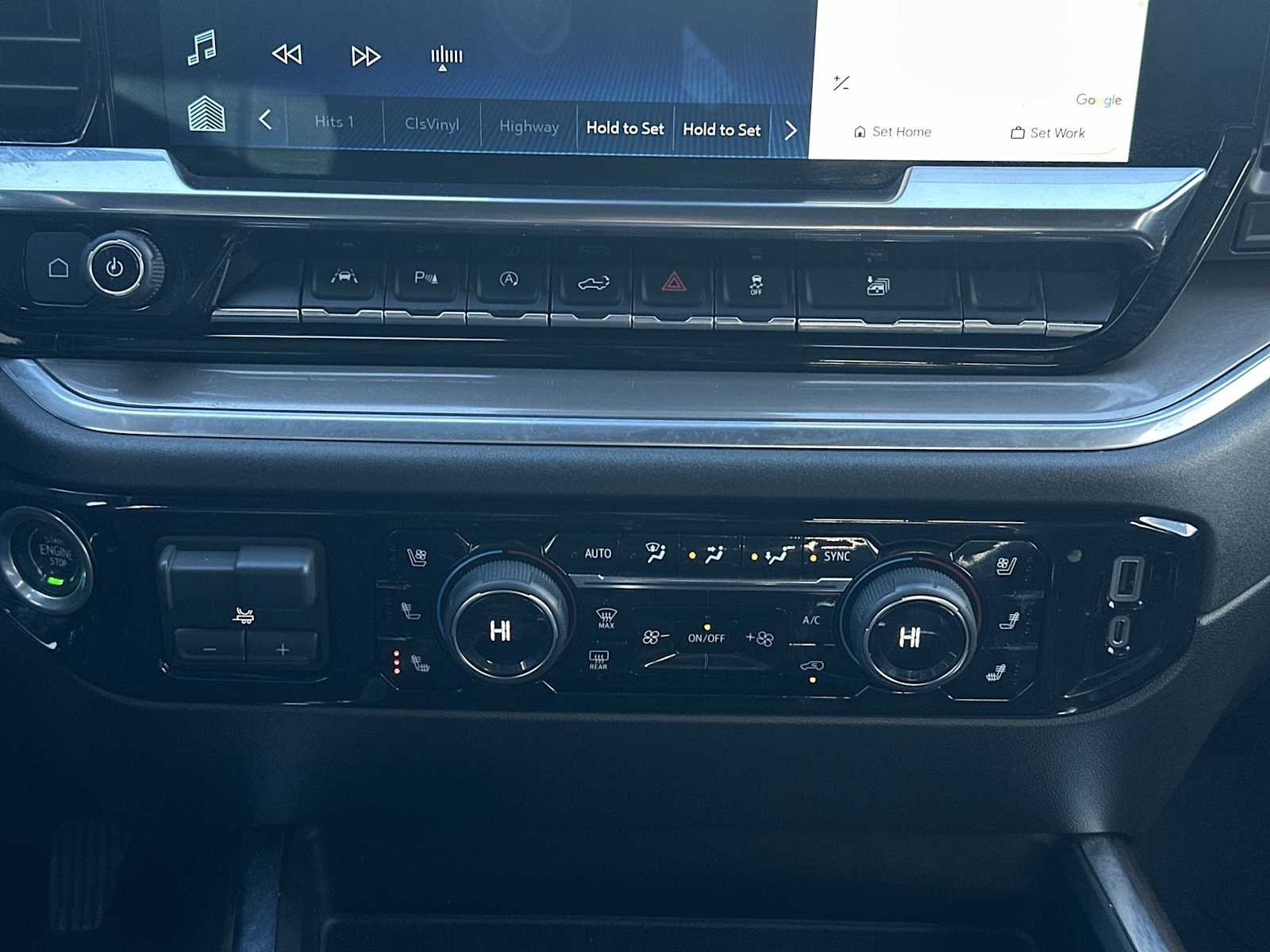 Used 2022 Chevrolet Silverado 1500 High Country w/ Technology Package image 17