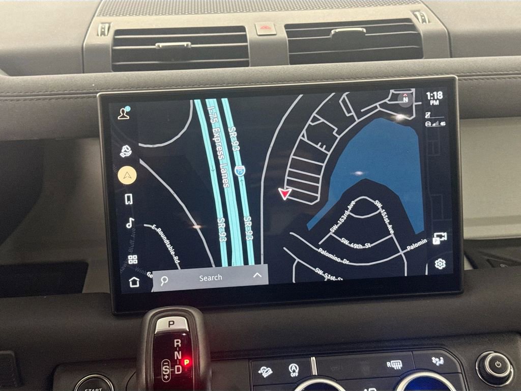 Used 2023 Land Rover Defender 130 SE image 12