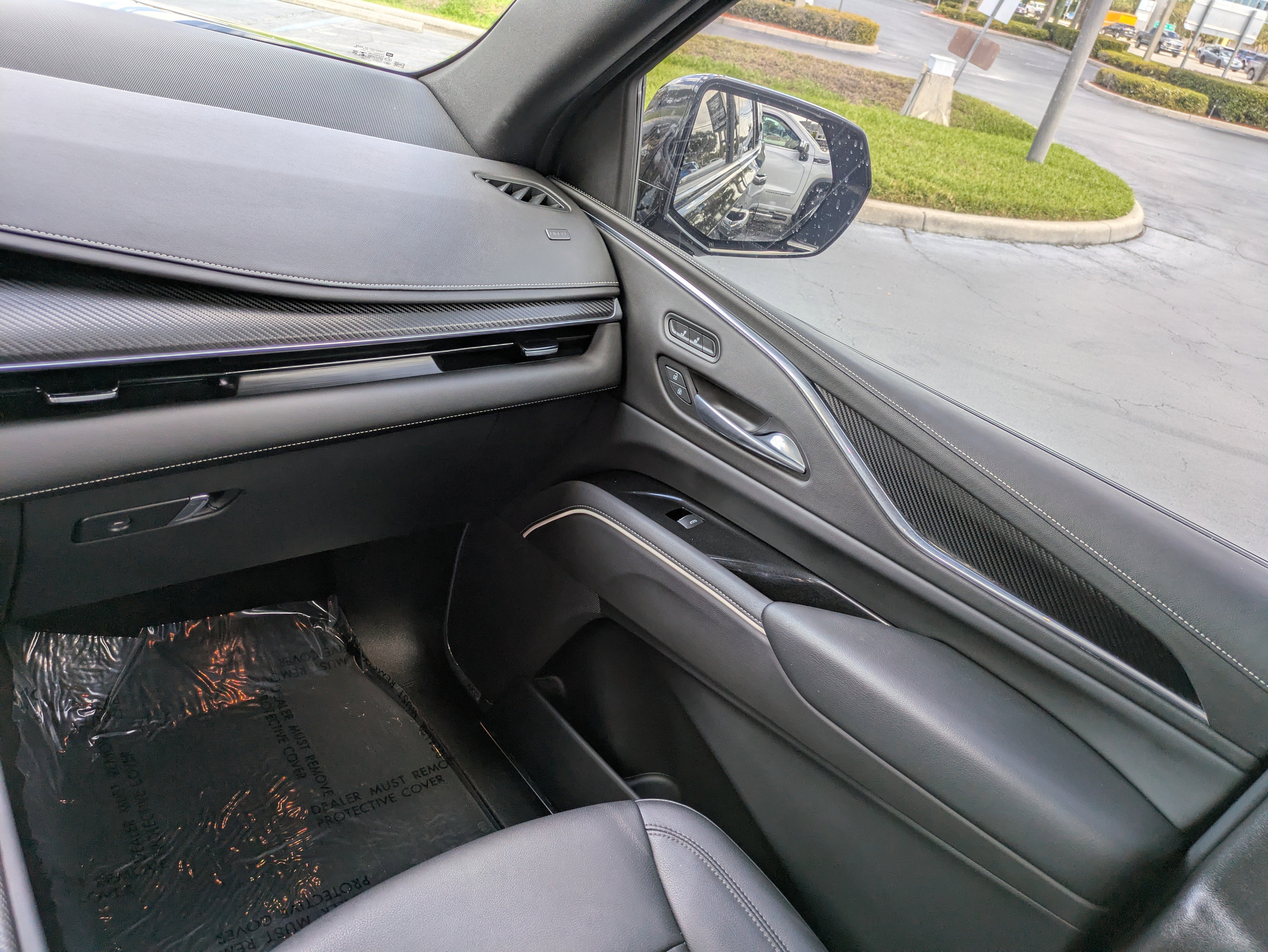 Used 2021 Cadillac Escalade Luxury RWD image 16