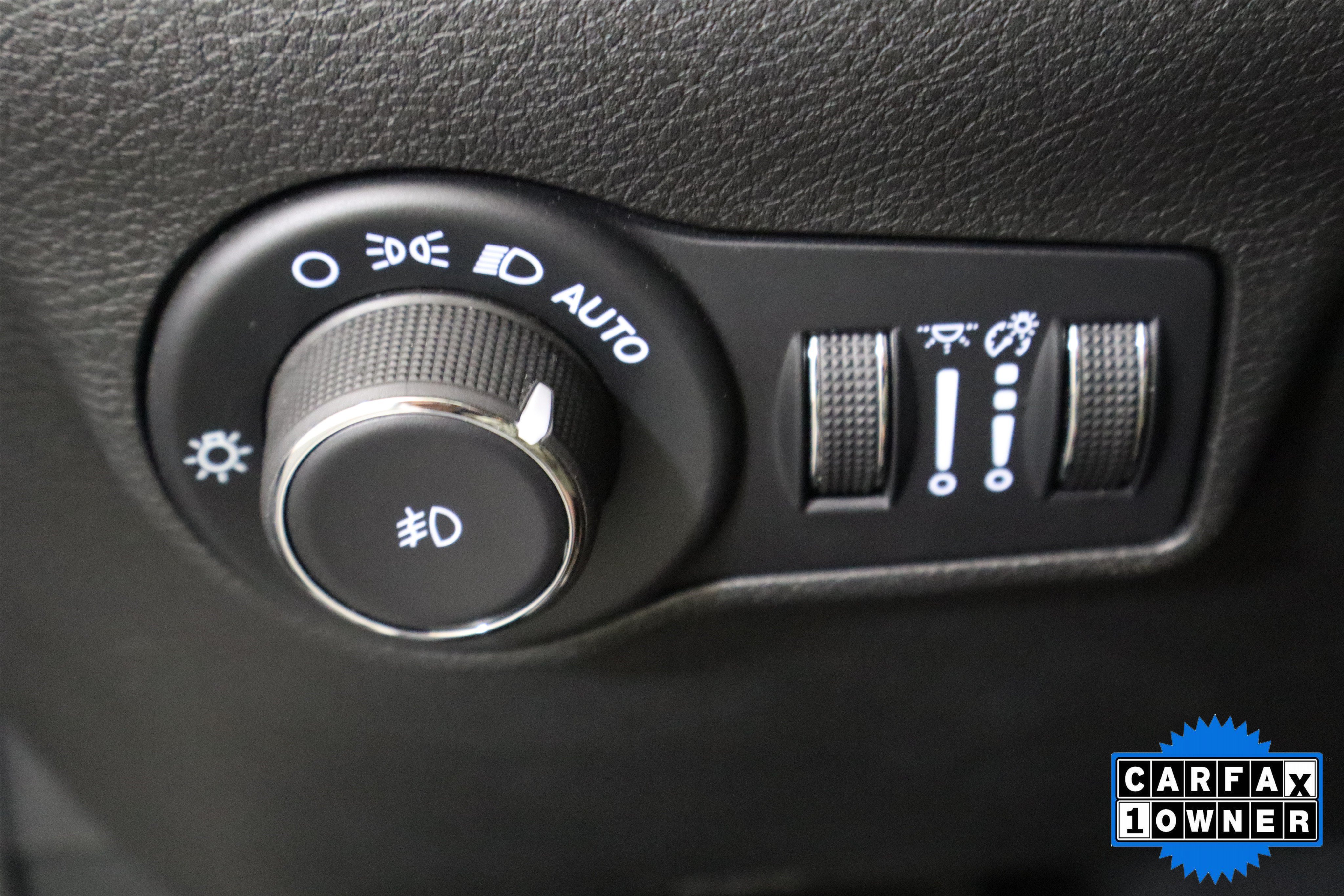 Used 2024 Jeep Compass Latitude AWD/4WD image 32