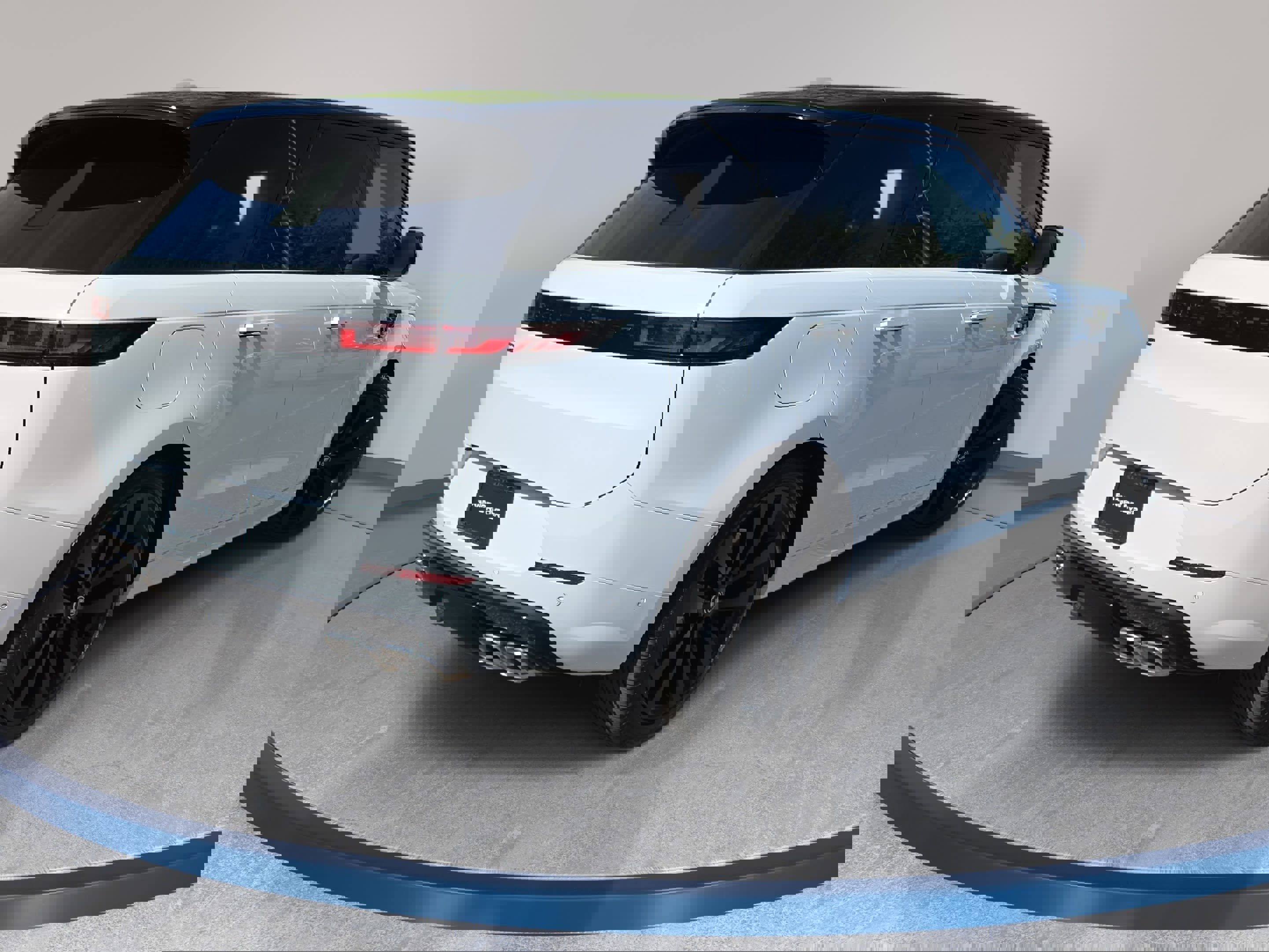 Certified 2025 Land Rover Range Rover Sport Dynamic SE image 5