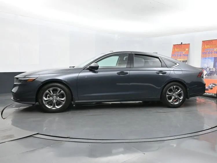 Used 2023 Honda Accord EX image 5