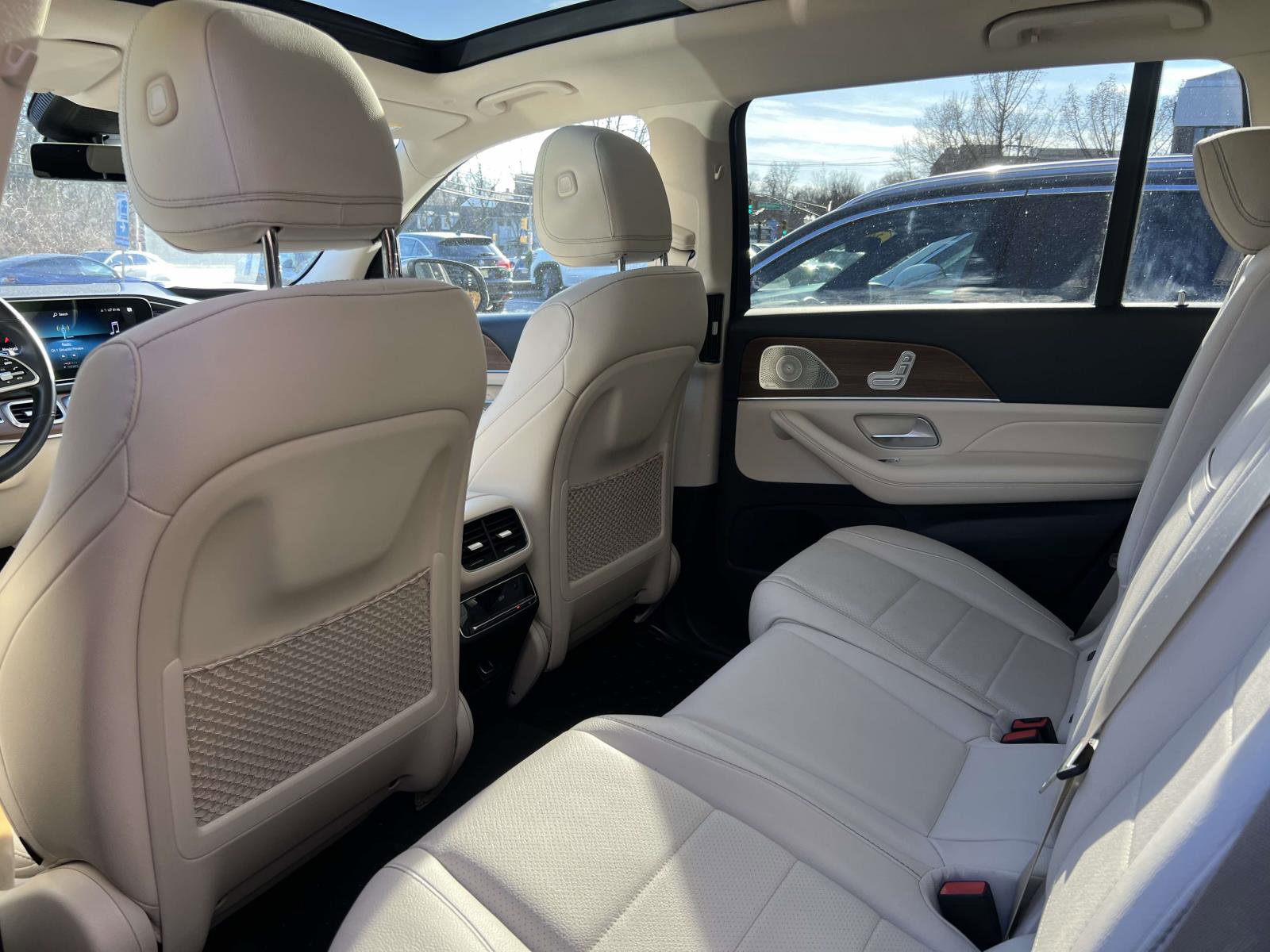 Certified 2022 Mercedes-Benz GLS 450 4MATIC image 37