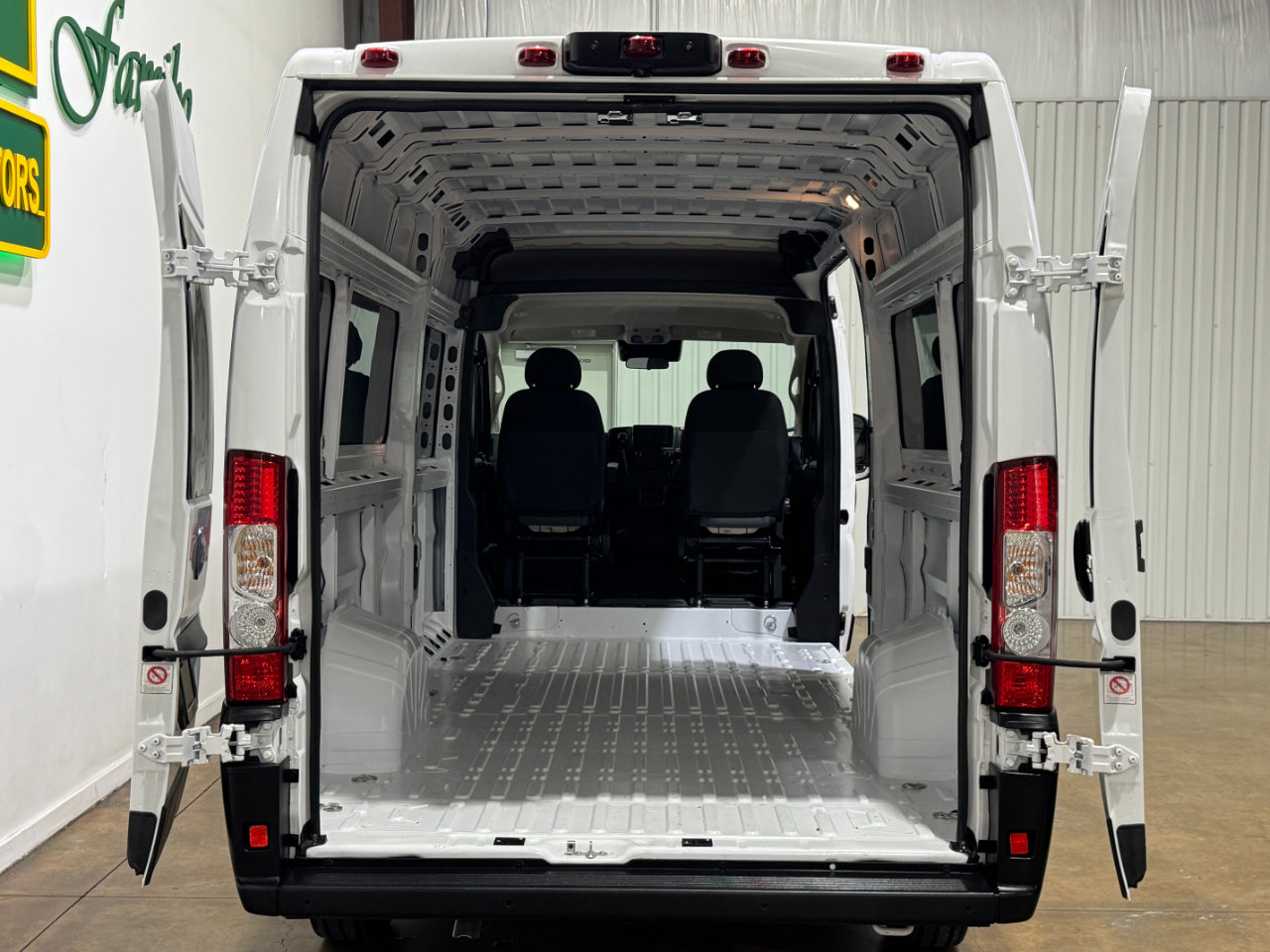 Used 2023 RAM ProMaster 3500 w/ Safety Group image 33