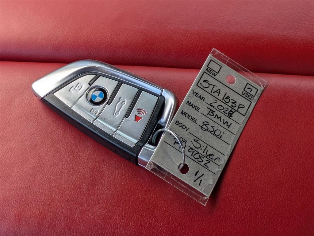 Used 2024 BMW M850i xDrive Convertible w/ M Sport Professional Package image 33