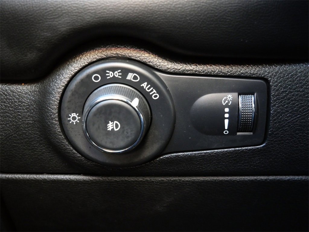 Used 2021 Dodge Durango GT image 25