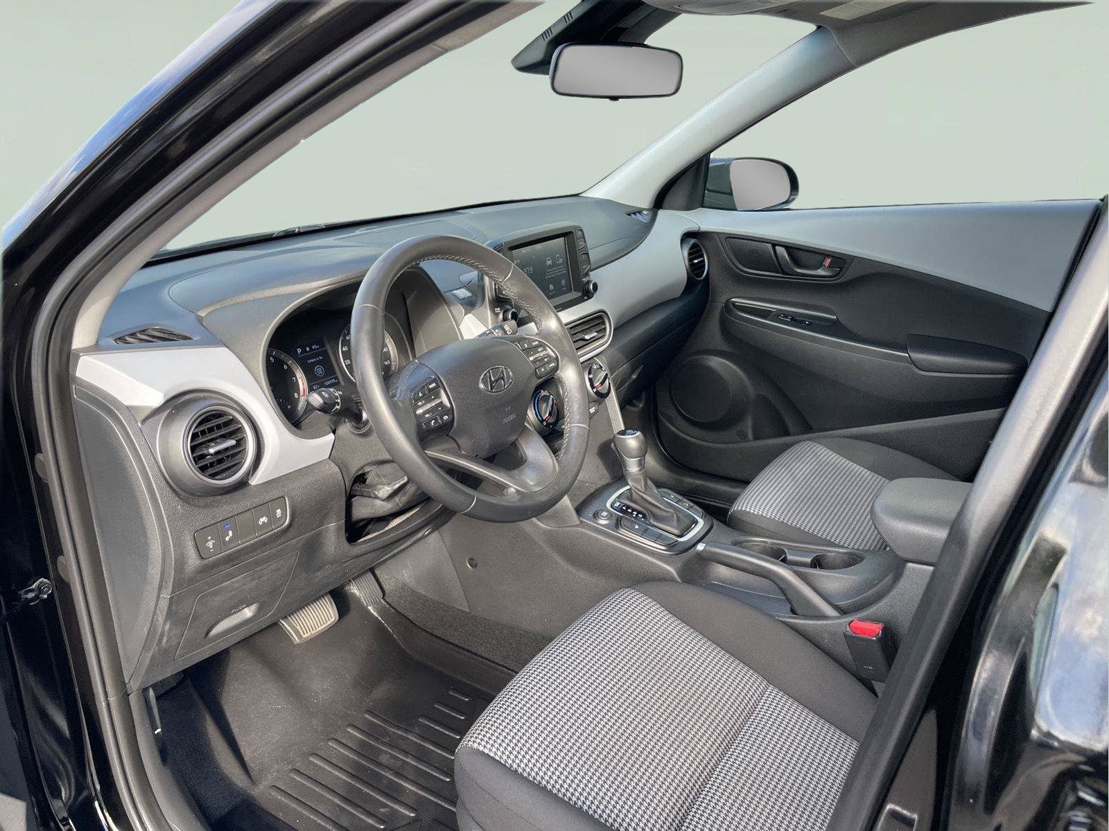 Used 2019 Hyundai Kona SEL AWD/4WD image 12