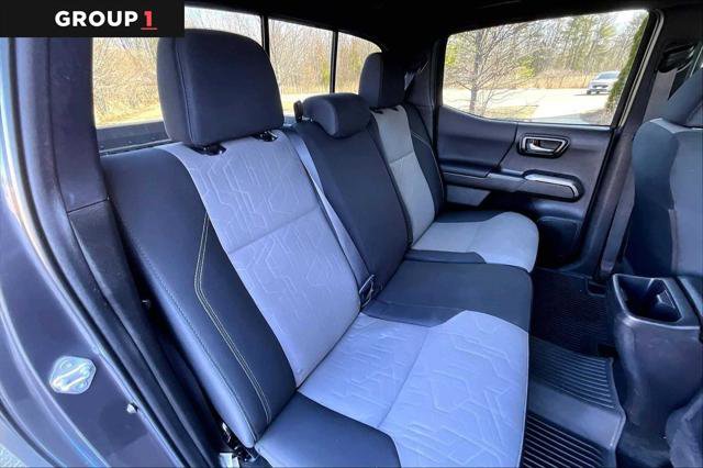 Certified 2023 Toyota Tacoma TRD Off-Road AWD/4WD image 20