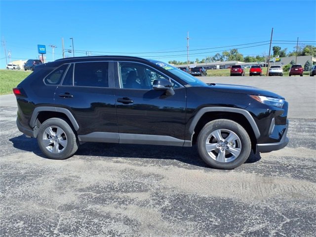 Used 2024 Toyota RAV4 XLE image 4