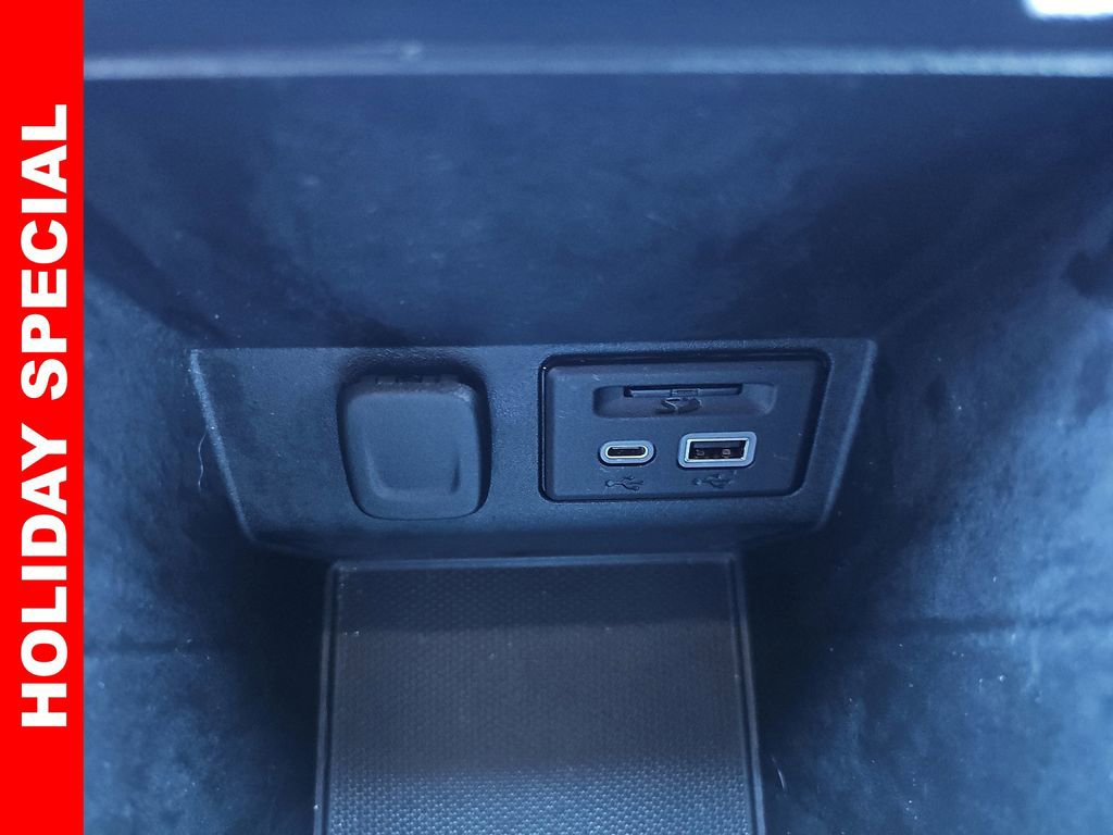 Used 2021 Chevrolet Blazer RS w/ Enhanced Convenience Package image 26