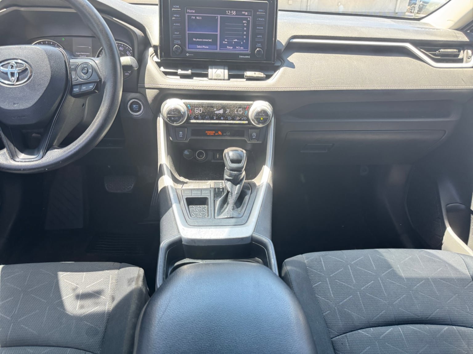 Used 2021 Toyota RAV4 XLE FWD image 15