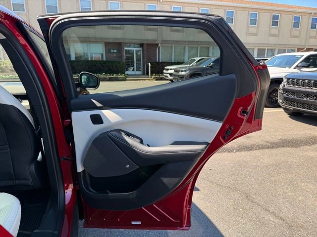 Used 2022 Ford Mustang Mach-E Premium AWD/4WD image 30