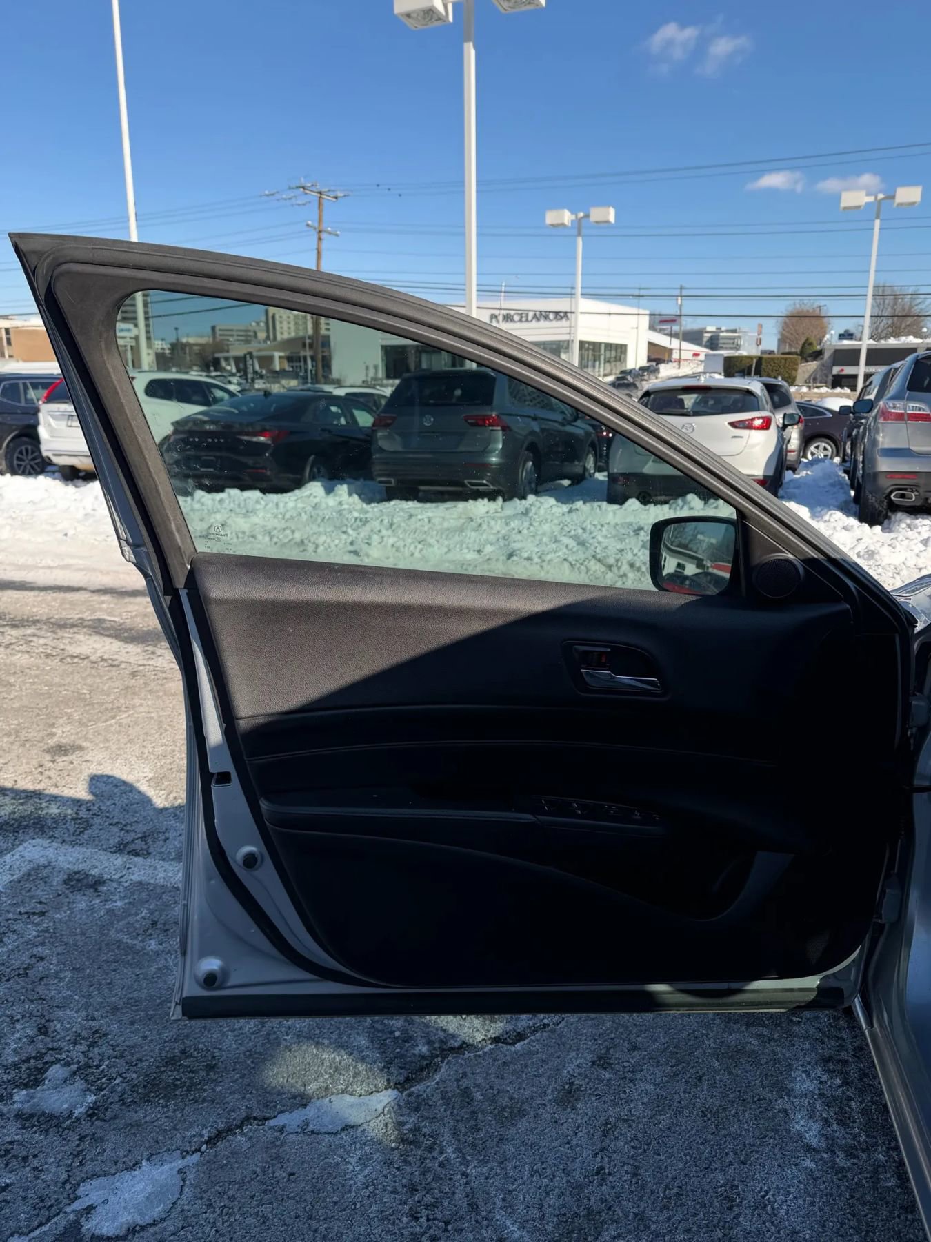 Used 2015 Acura ILX w/ Technology Package FWD image 9