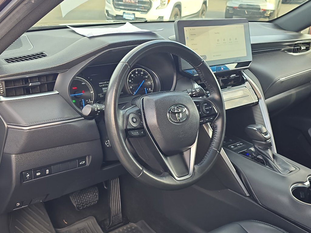 Certified 2023 Toyota Venza XLE image 15