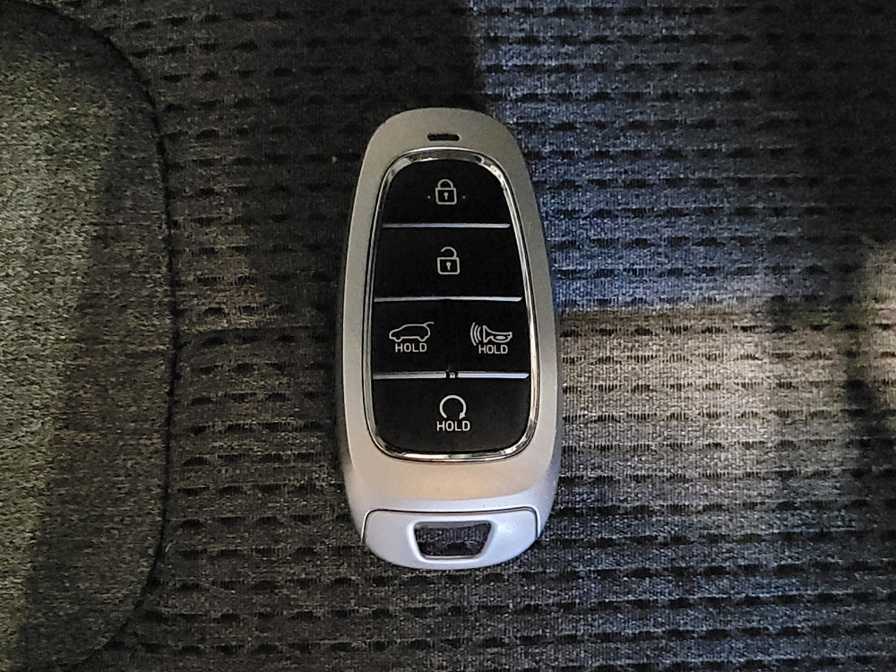 Used 2023 Hyundai Santa Fe SEL image 32