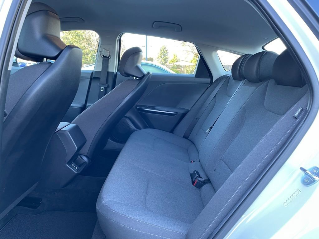 Used 2025 Kia K4 LX image 14