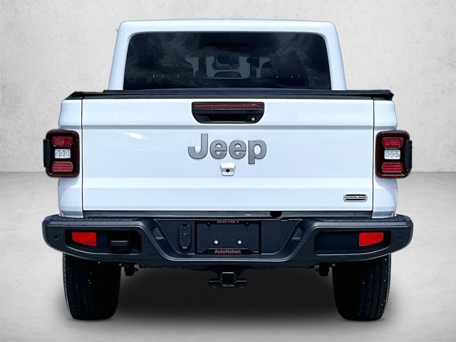 Used 2021 Jeep Gladiator Overland AWD/4WD image 4