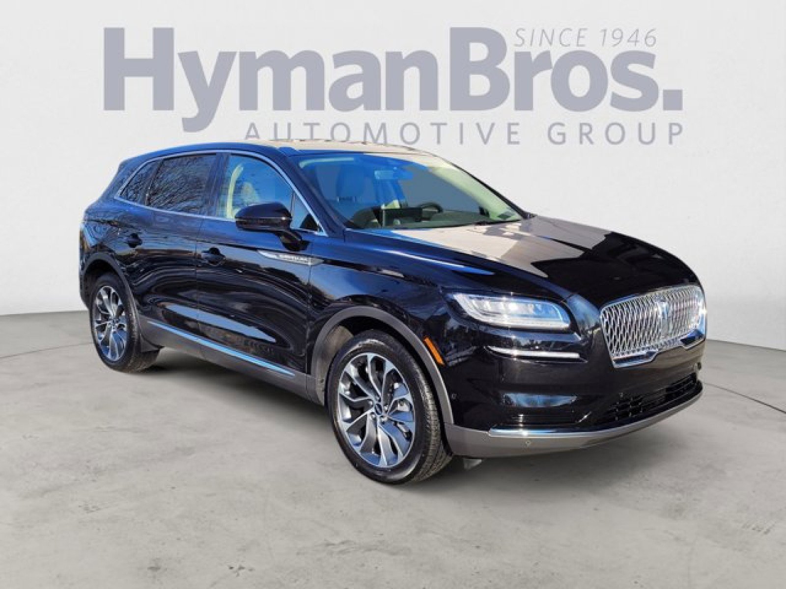 Used 2023 Lincoln Nautilus Reserve w/ Equipment Group 201A image 1