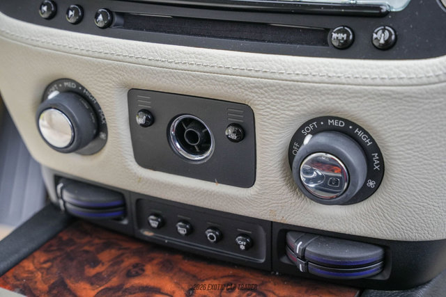 Used 2011 Rolls-Royce Ghost image 47